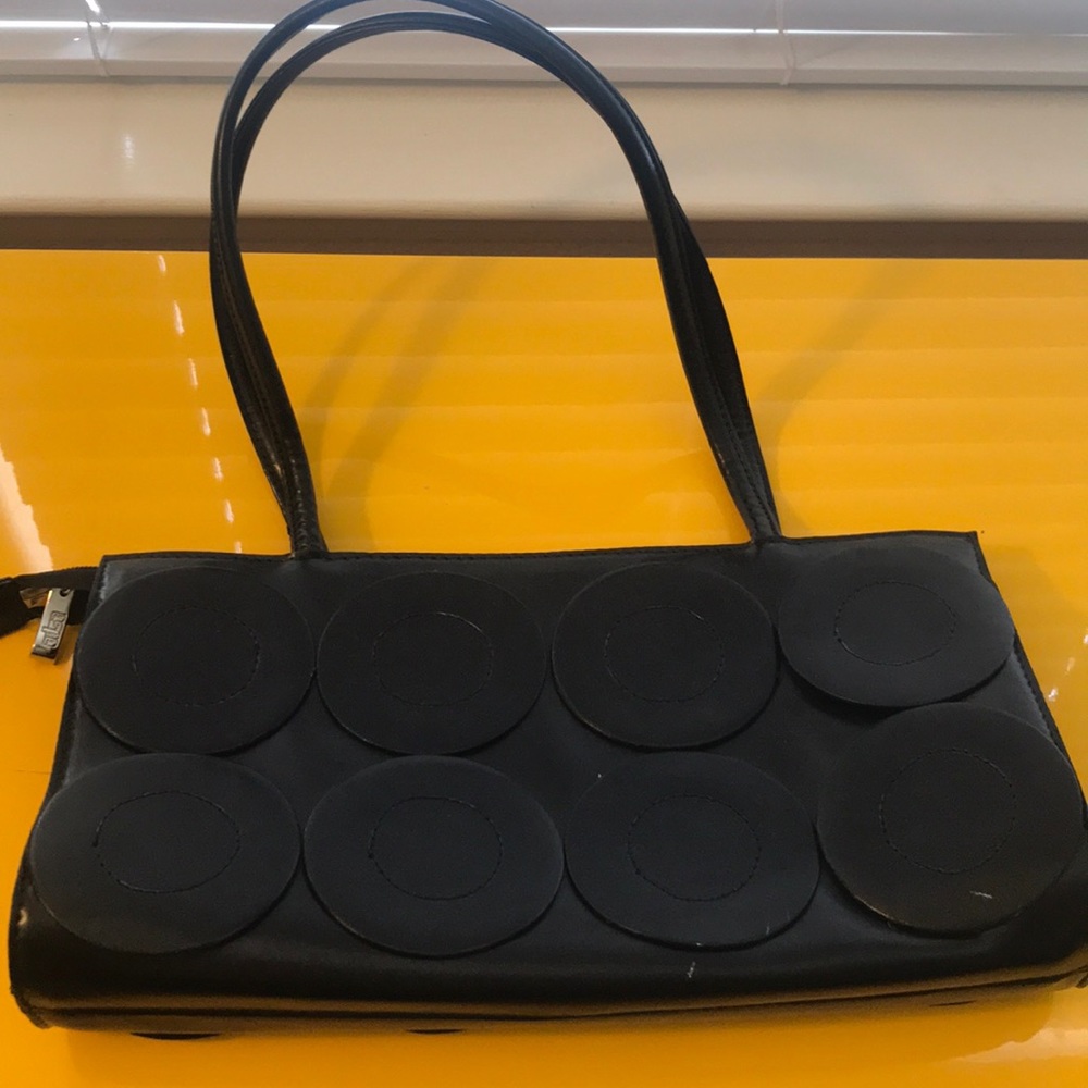 Black shoulder bag